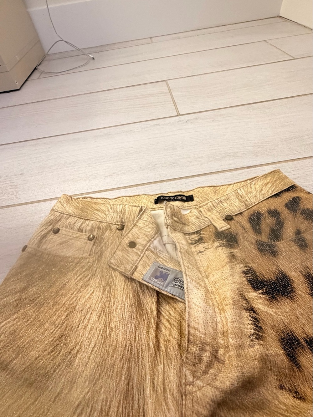 Roberto Cavalli Leopard-Print Flare Jeans in Tan and Black - Picture 3 of 15